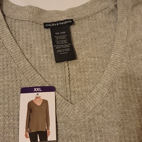 COPY - Chelsea Theodore top size xxl - Picture 2 of 7